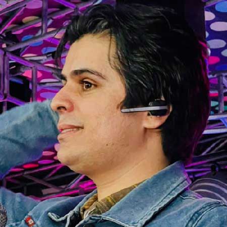 دانلود آهنگ بیر قیز گوردوم چمنده جواد حصاری دانلود آهنگ بیر قیز گوردوم چمنده جواد حصاری